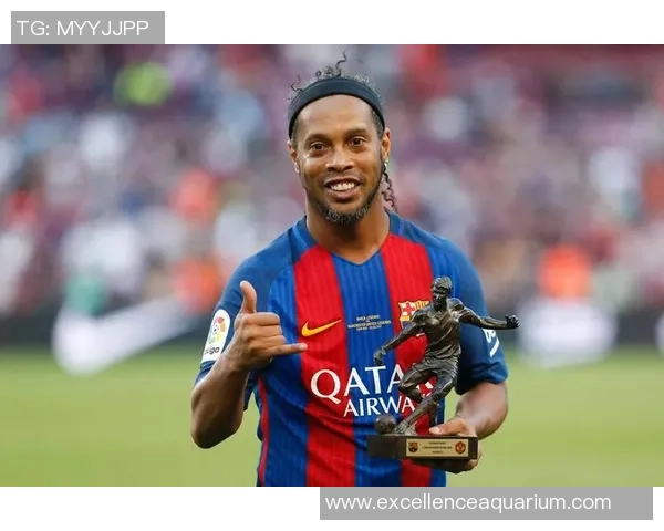 四大足球传奇巨星简介与精彩成就解析 四大足球传奇巨星简介与精彩成就解析